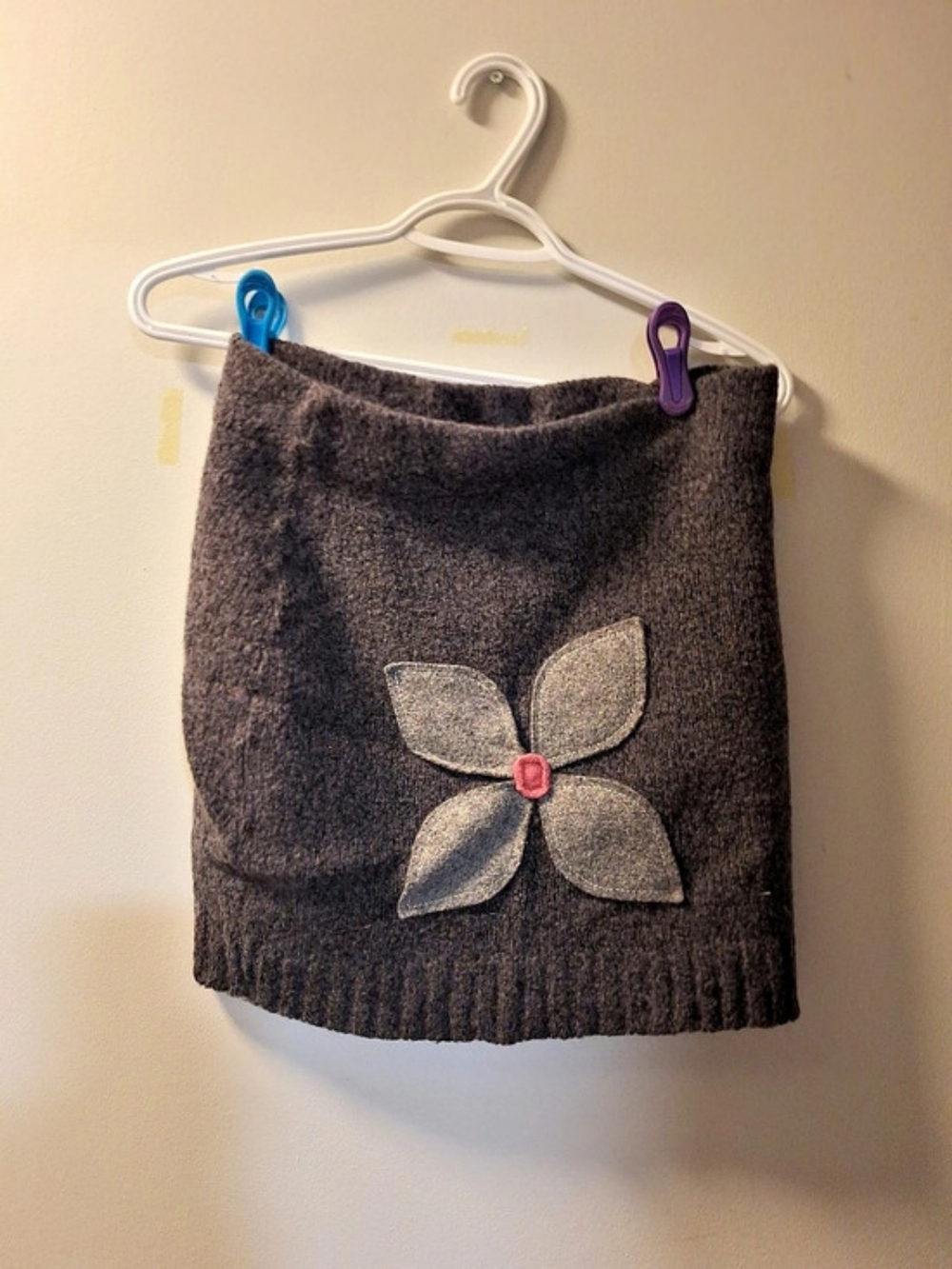 Vintage Gray Floral Embellished Sweater Skirt